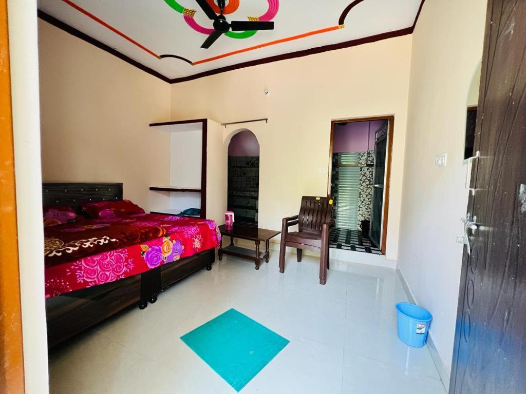 Gayatri Homestay Rudraprayāg エクステリア 写真
